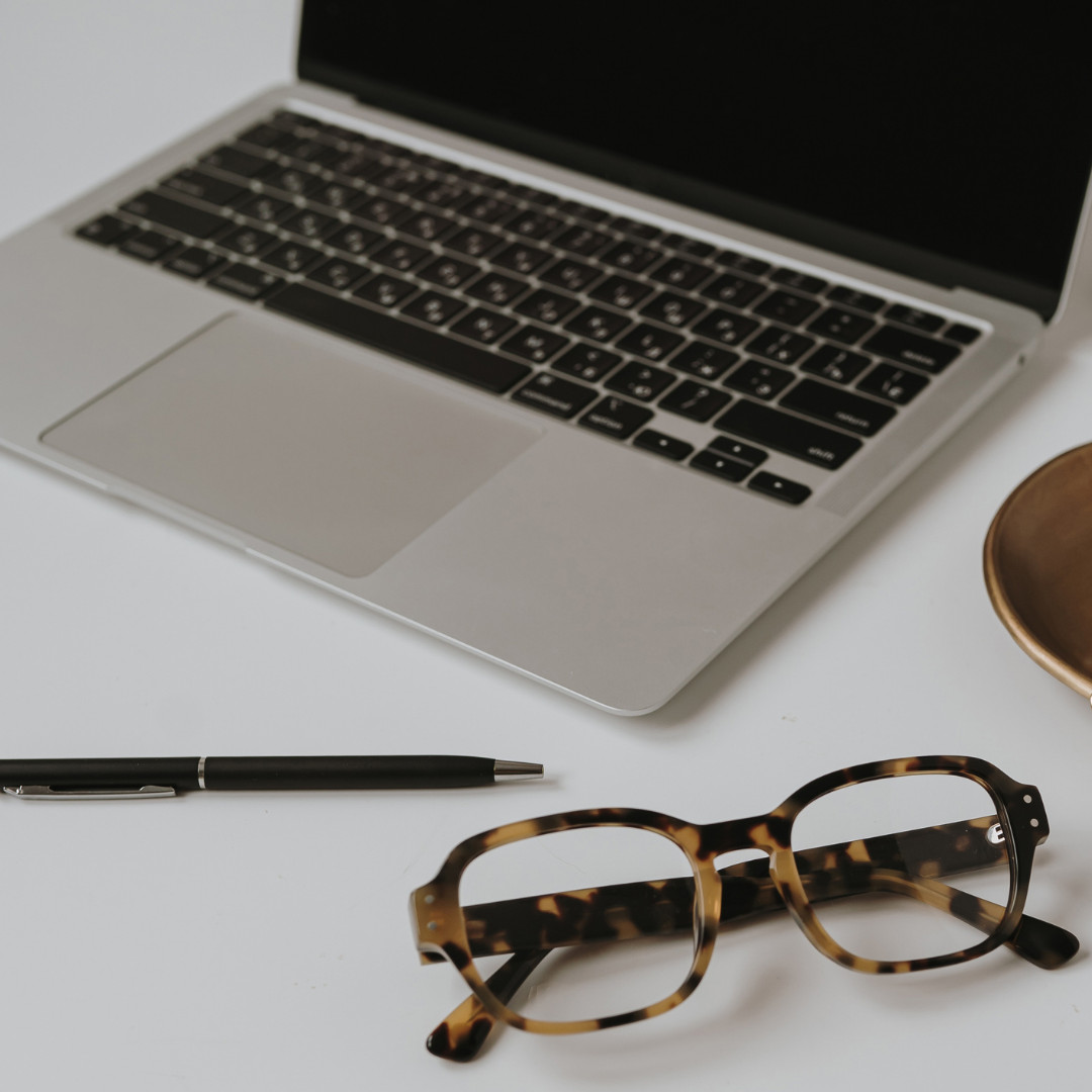 Socialo-mediju-parvaldiba-ka-tas-strada